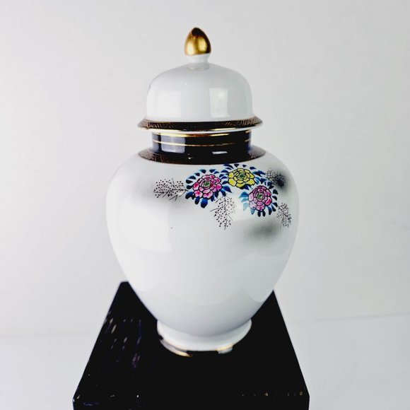 Vintage 90's 8" Mini Temple Jar Vase with Lid - Picture 4 of 6
